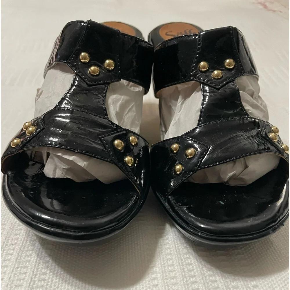 Sofft Black Patent Leather Wedge Sandals Cork Heel Studded Slip On 6.5M